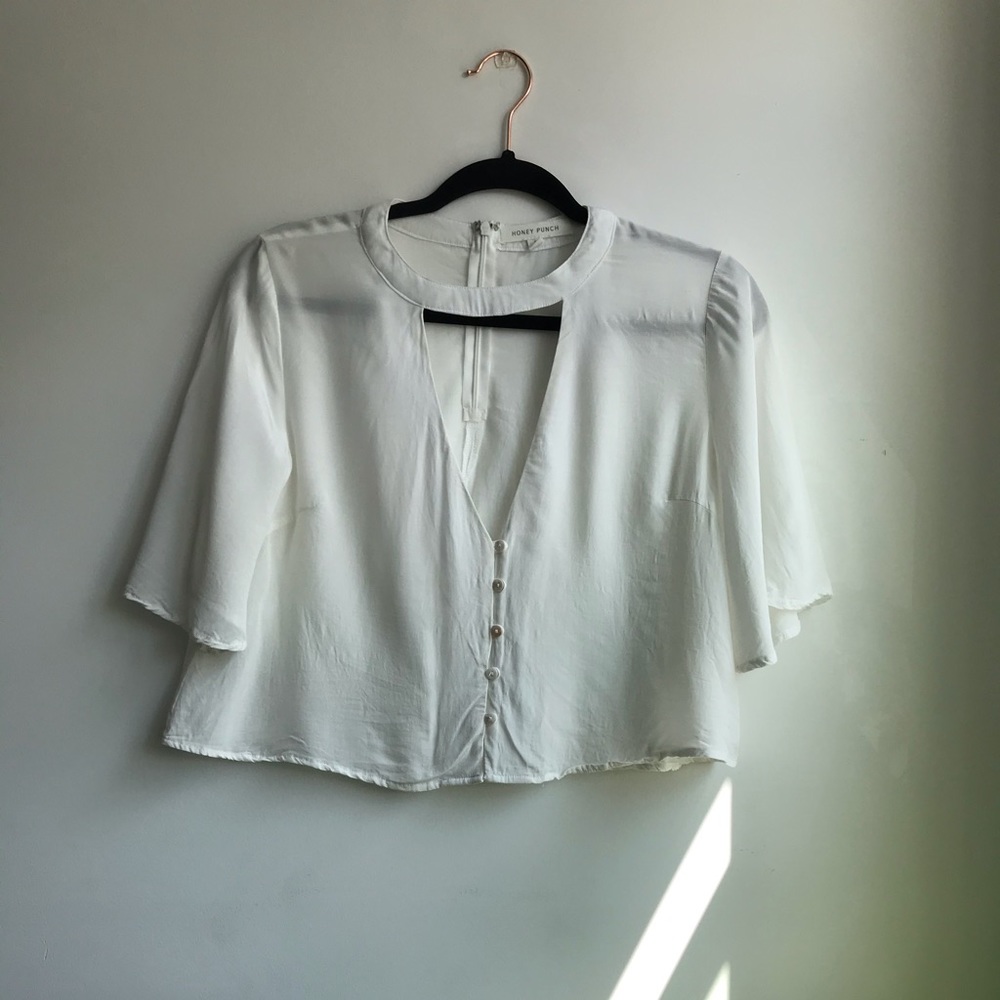 white button button-up 🧷 - Picture 2 of 8